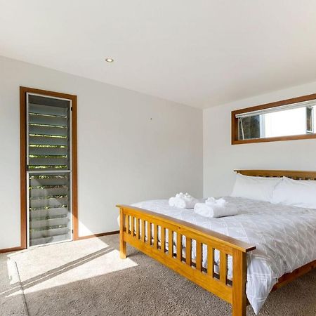 Karaka Sanctuary With Spa Pool By Waiheke Unlimited Oneroa Room photo